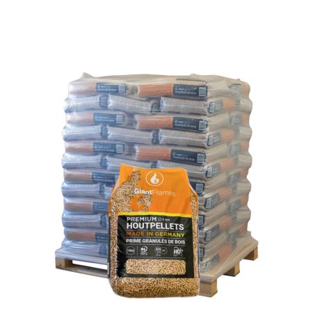 Halbe Palette Giant Flames Holzpellets 35 Säcke x 15 kg (525kg) main product photo